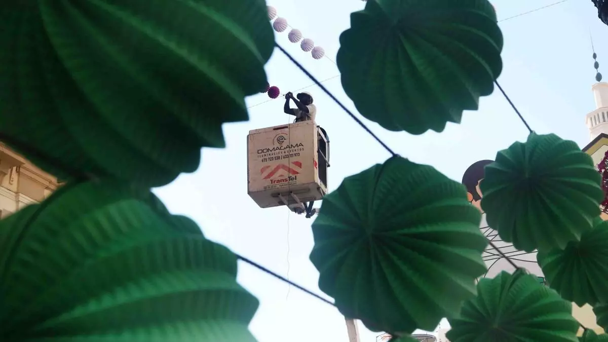 Operarios de Limasam se encargarán de la limpieza del Centro las 24 horas en Feria