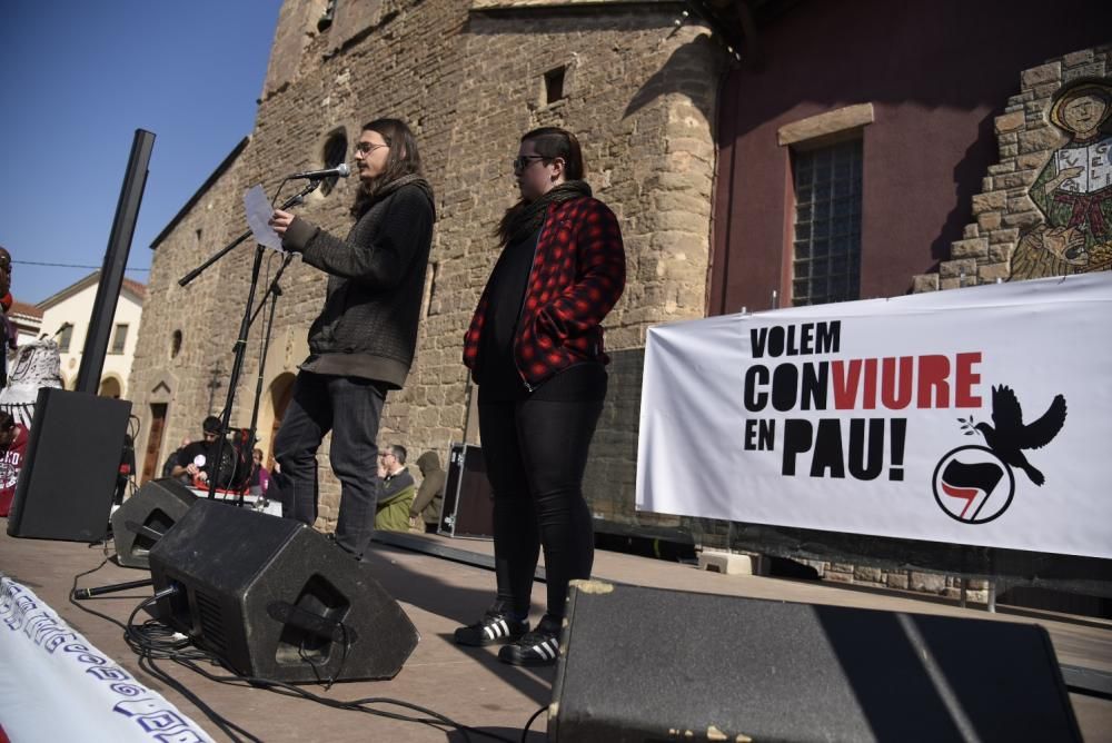 Balsareny rebutja amb cultura popular les accions