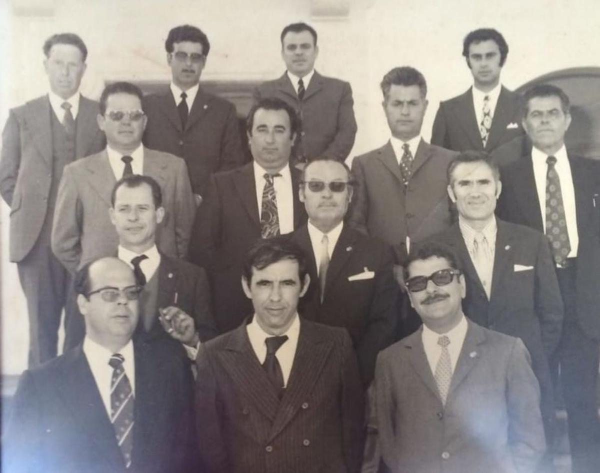 Corporación de El Rosario en 1972, cuando se formalizó la cesión. | | E.D.