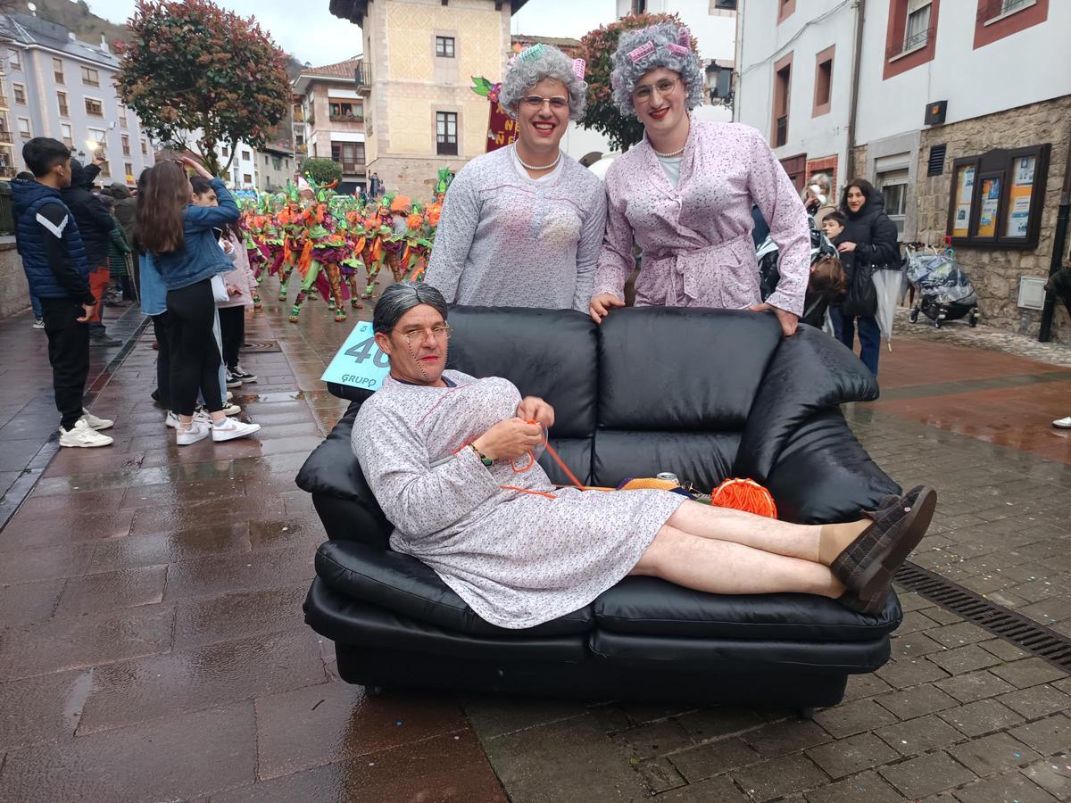 Una edición anterior del Carnaval cangués.