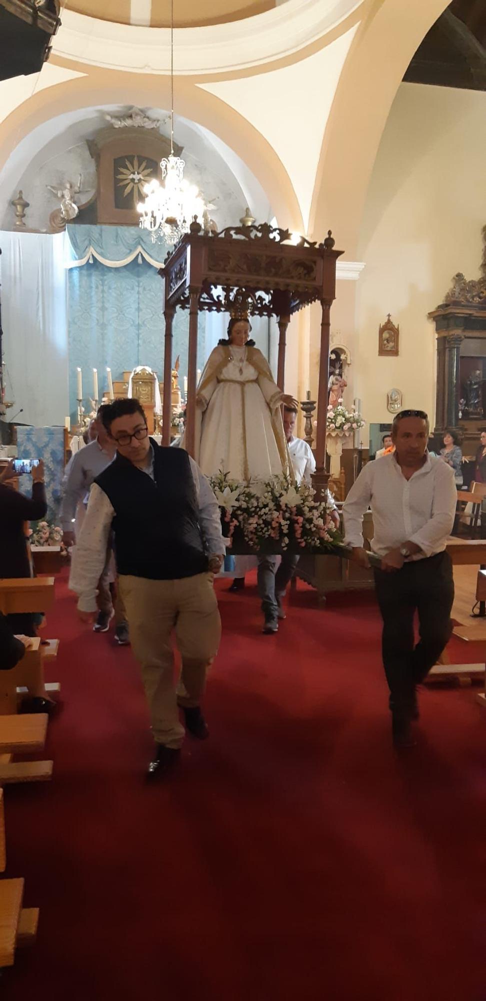 GALERÍA | Así celebra Manganeses de la Lampreana su "Fiesta de las Flores"