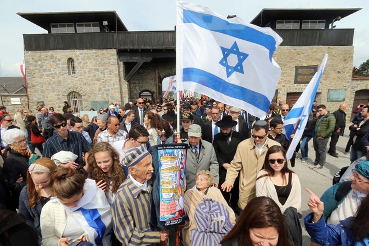 Membres de la delegació israeliana en l’acte d’homenatge.