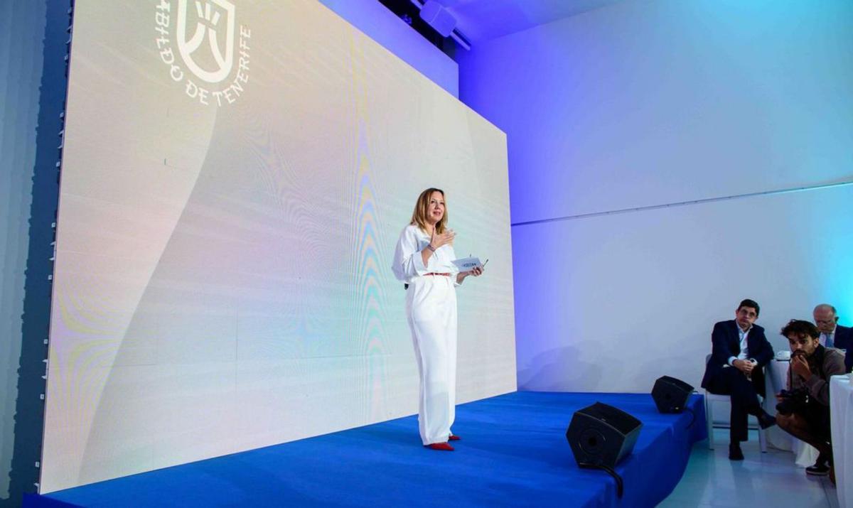 Diferentes momentos de la celebración del foro Análisis de los efectos positivos de la inversión del Cabildo de Tenerife en la economía de la isla.|