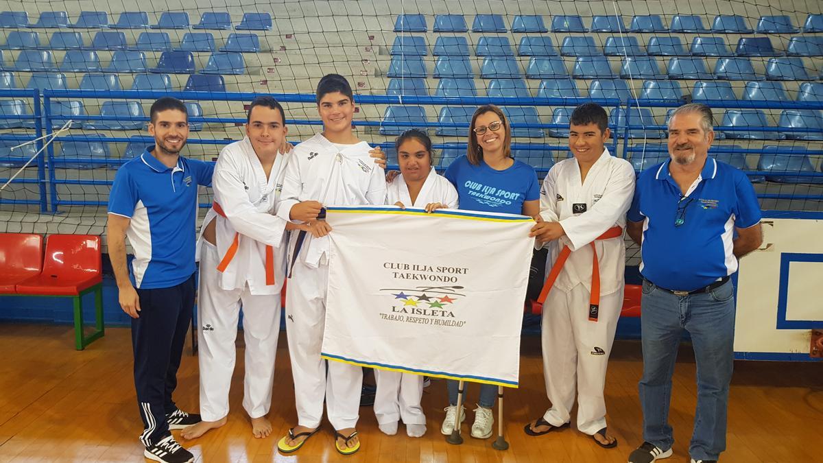 El Concejal de Deportes, Aridany Romero, recibe al Club Ilja Sport