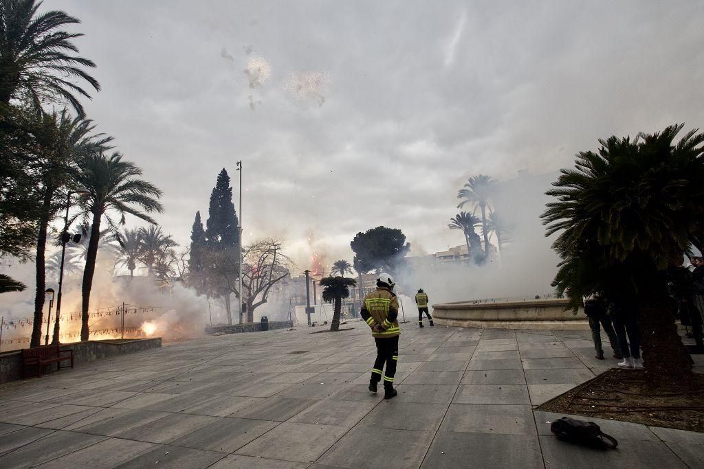 Las mejores imágenes de la 'mascletá' de Murcia