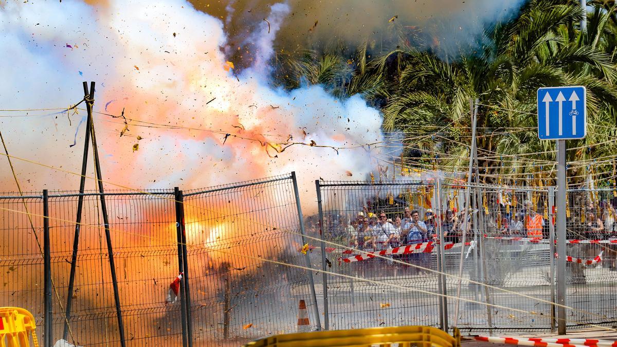 Gran mascletà en honor a la Virgen de la Asunción