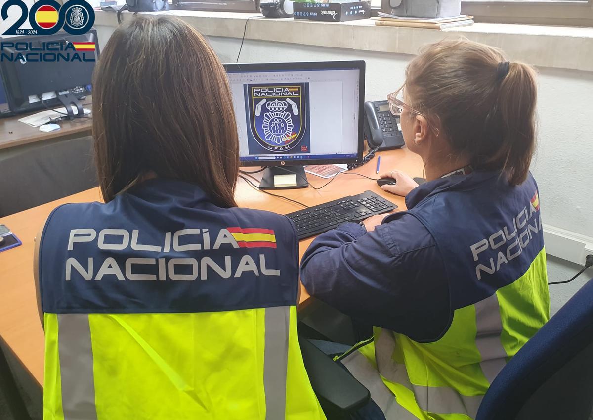 Agentes de la Ufam de la Policía Nacional en Palma.