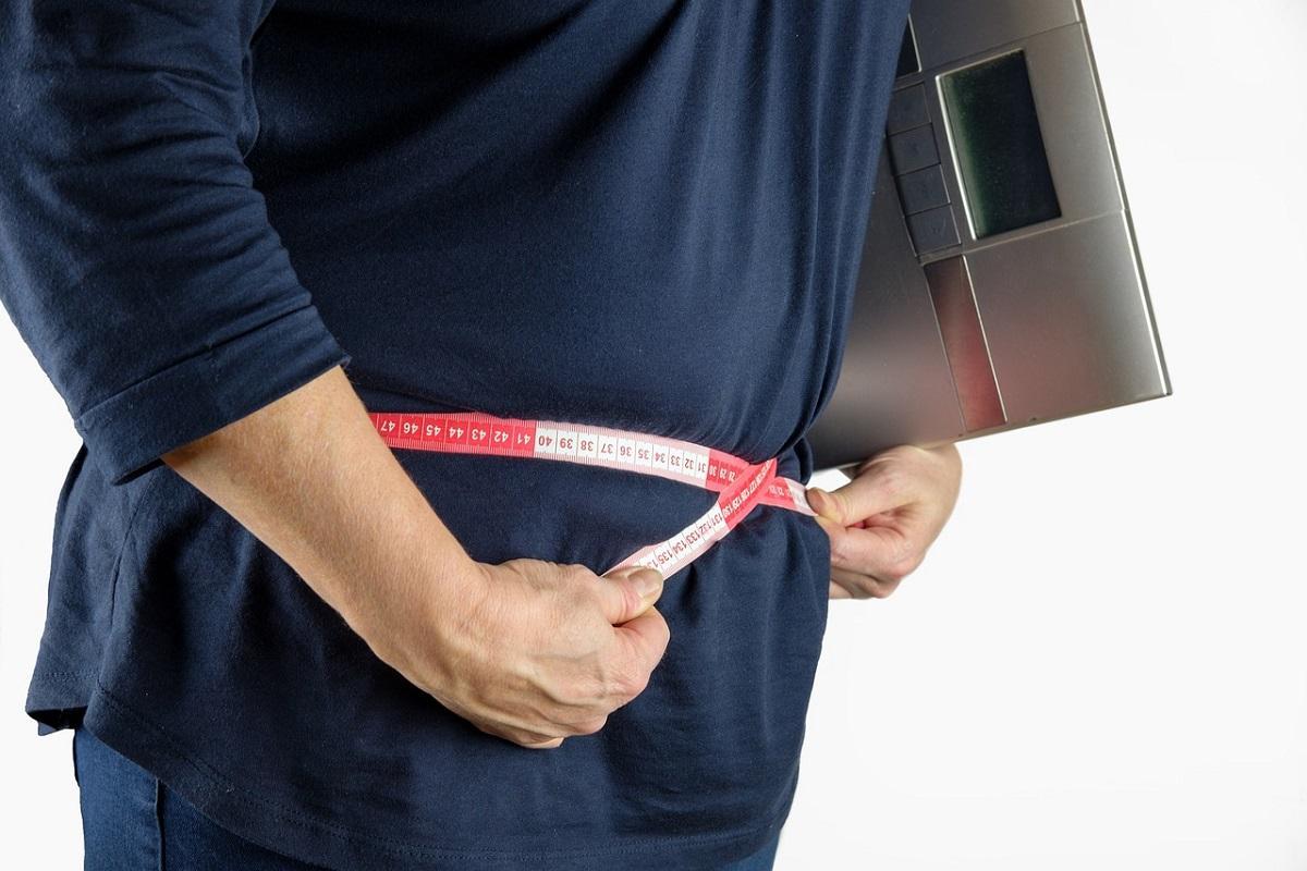 El exceso de peso en el hombre puede provocar un déficit de secreción de hormonas sexuales.