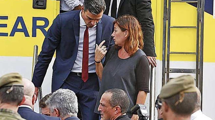 El presidente SÃ¡nchez con la presidenta Armengol.