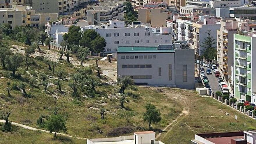 Imagen del Museo Arqueológico desde la muralla.