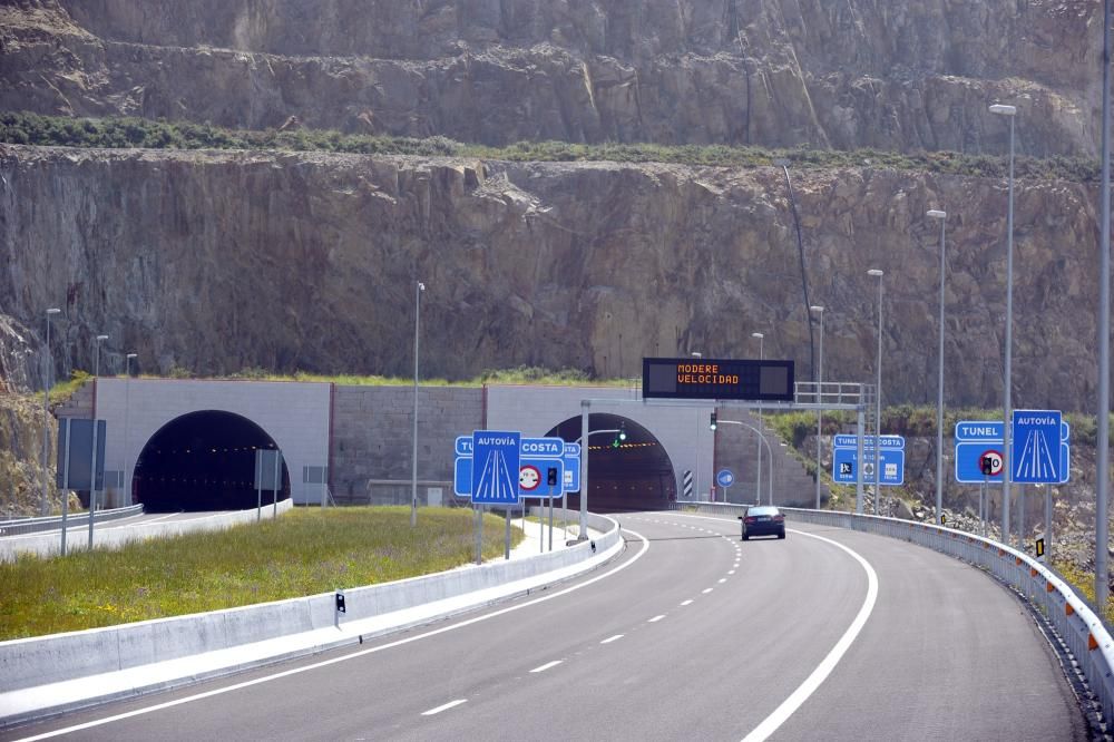 Abre a la circulación el vial de acceso al puerto exterior tras meses con la obra terminada