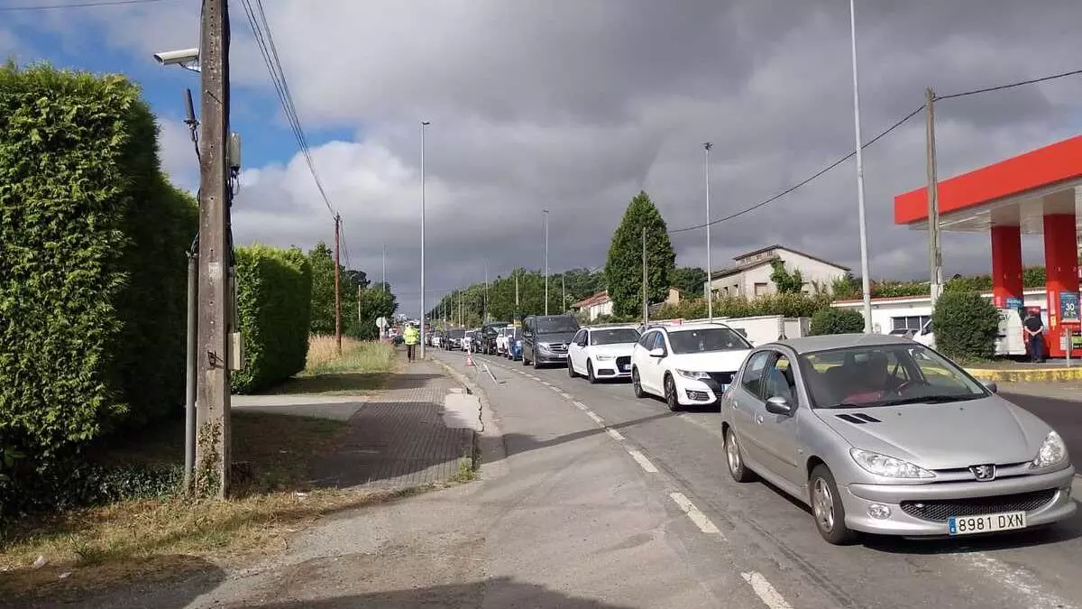 Retenciones de más de una hora en Sigüeiro por las obras en la N-550: "Estamos vivindo un auténtico caos"