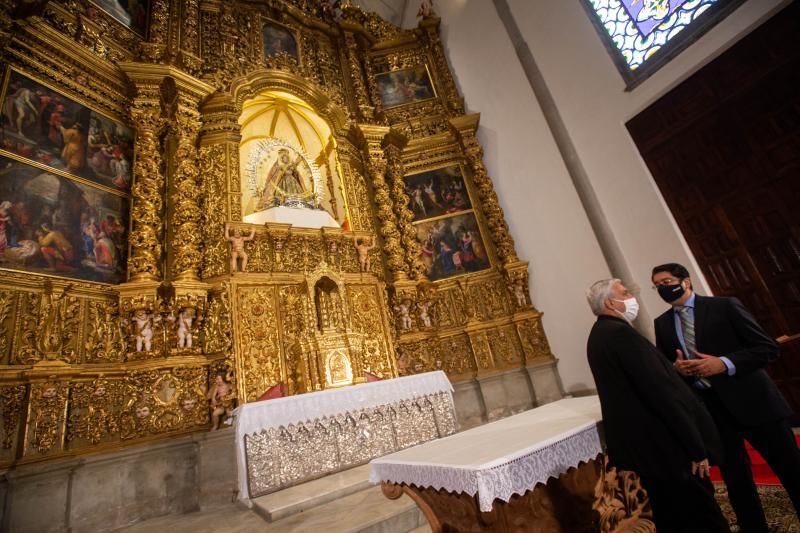 Entrega de la rehabilitación del retablo de la Virgen de Los Remedios en la Catedral de La Laguna