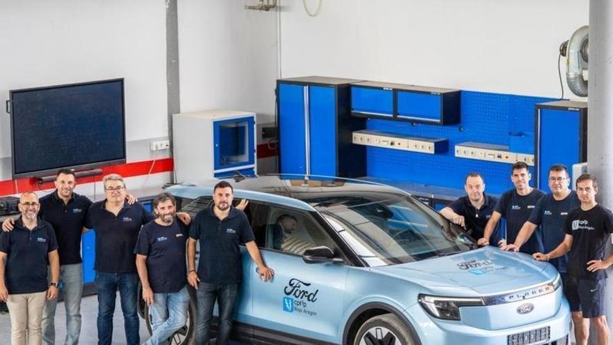 El instituto Bajo Aragón de Alcañiz acuerda con Ford impulsar la FP en automoción eléctrica