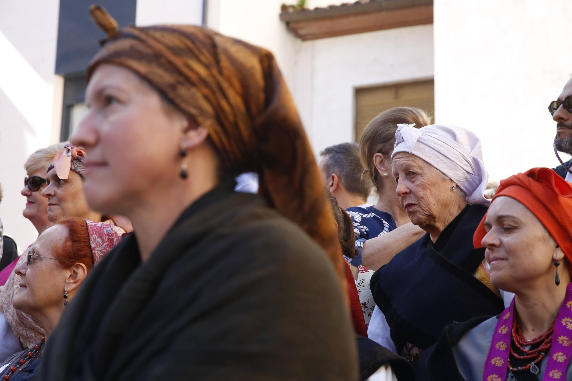 En imágenes: así ha sido el Día'l Traxe'l País en Grado