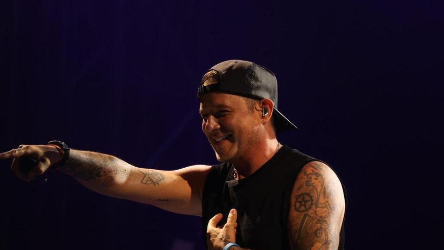 Alejandro Sanz convierte Sevilla en el primer gran latido de
