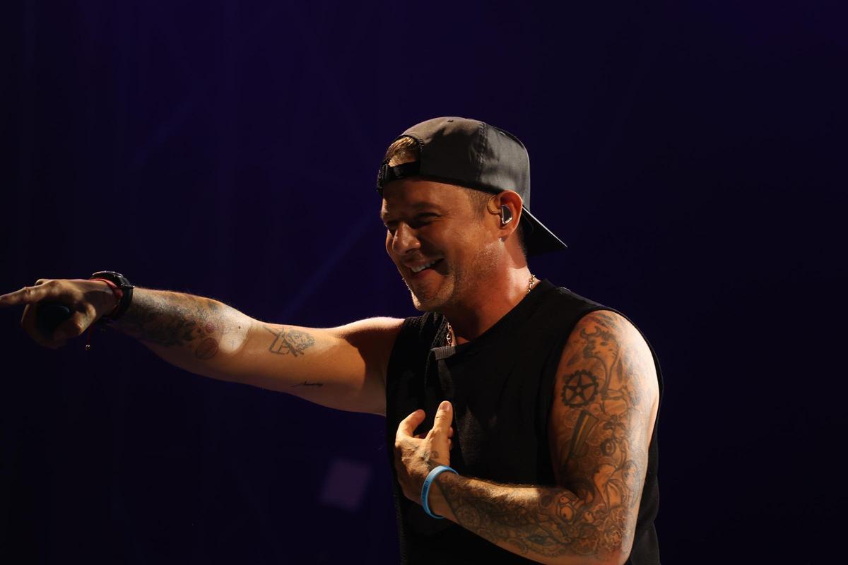 Alejandro Sanz cantó algunos de éxitos más queridos por el público.