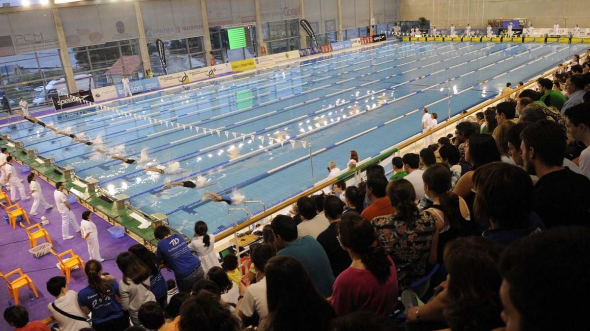 La piscina olímpica, en una competición.