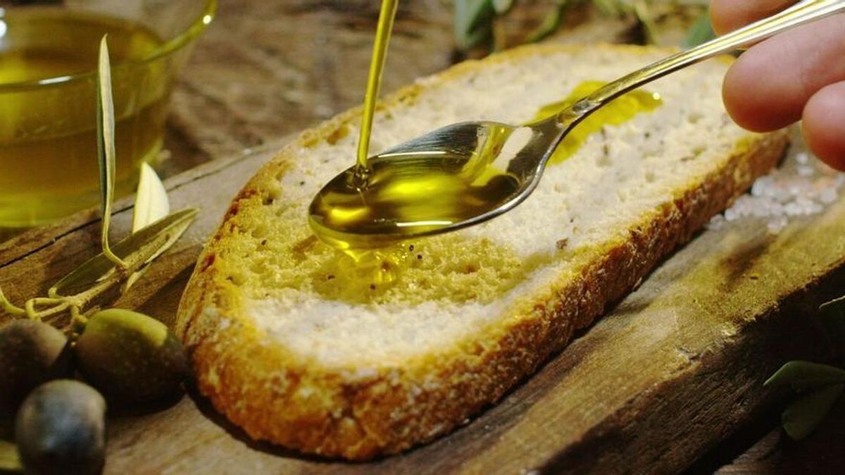 Con el precio del aceite de oliva por las nubles... ¿Existen alternativas baratas y realmente saludables?