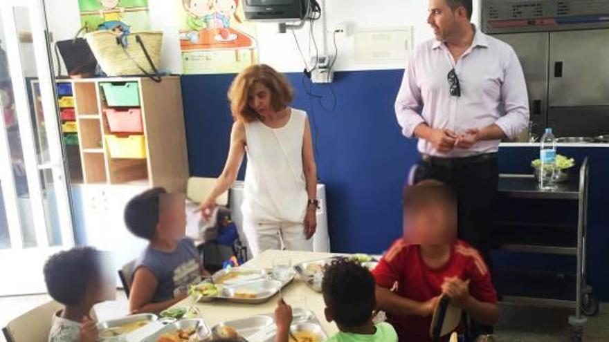 Cullera reabre el comedor social en verano para atender a los niños