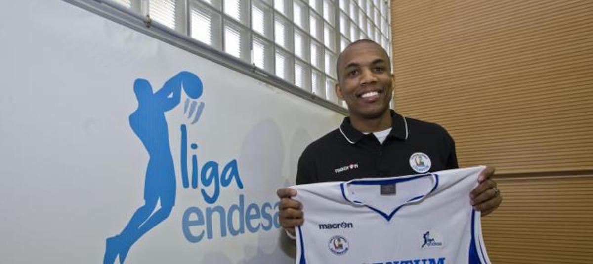 Ellis, duda para el partido ante el Caja Laboral