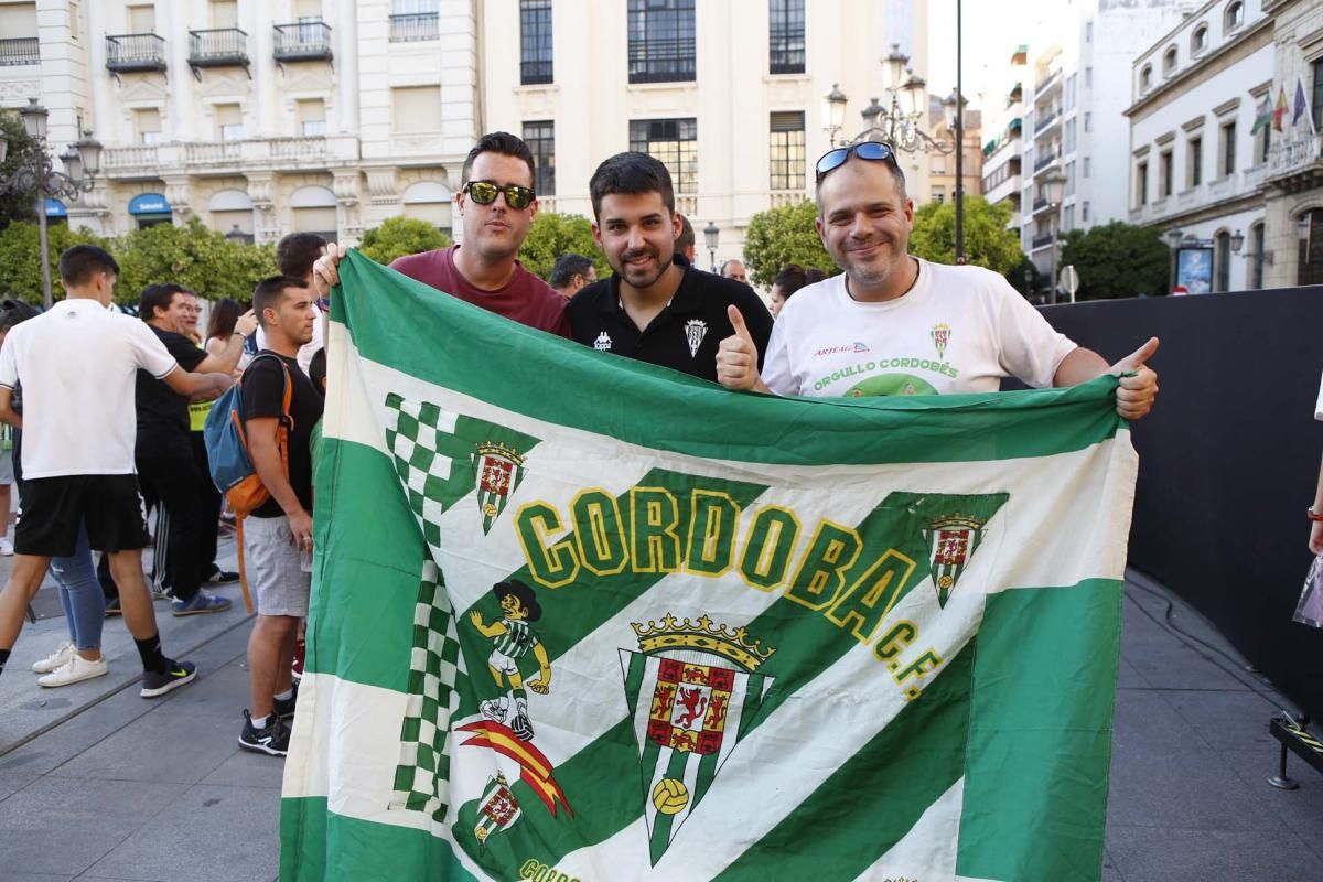 El Córdoba CF Futsal celebra el ascenso en Las Tendillas