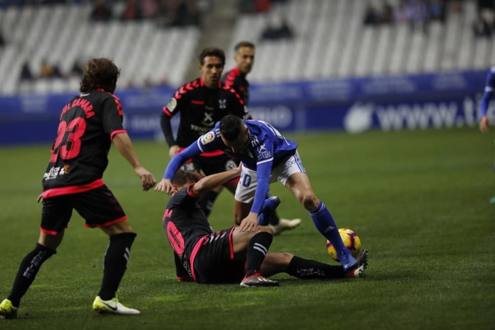 El partido del Oviedo ante el Tenerife, en imágenes