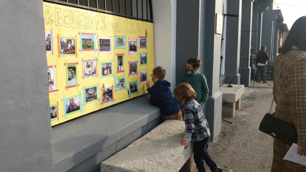 Preparativos en Somao antes de la llegada de los Reyes.