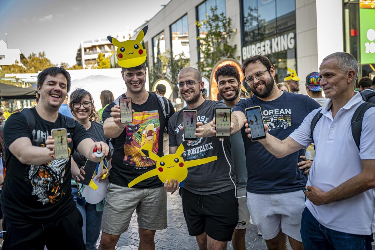 Jugar a Pokémon Go va ser una trampa: la seva empresa utilitza 30.000 milions de fotos dels seus usuaris per crear una còpia del món amb IA