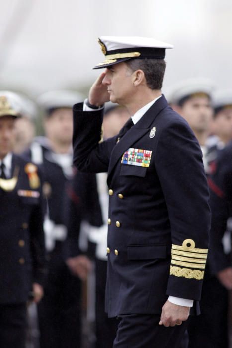 Felipe VI visita las escuelas de Armada en Ferrol