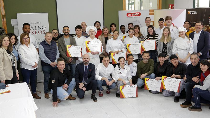 Todos los participantes del concurso de jóvenes cocineros de Aragón