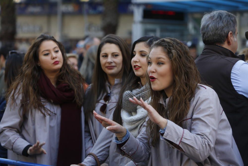 Una Nochevieja a ritmo de mascletà en Alicante