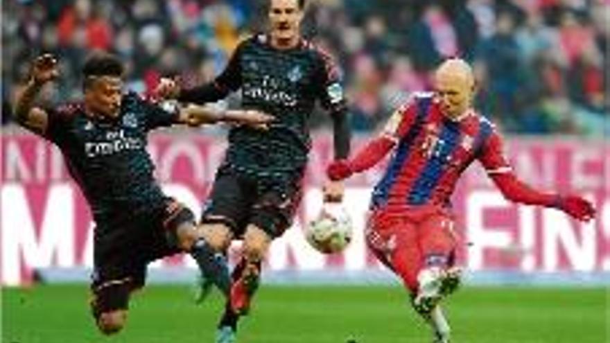 El Bayern de Pep Guardiola no afluixa i goleja l&#039;Hamburg (8-0)