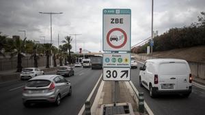 Així intentarà Barcelona salvar jurídicament la zona de baixes emissions