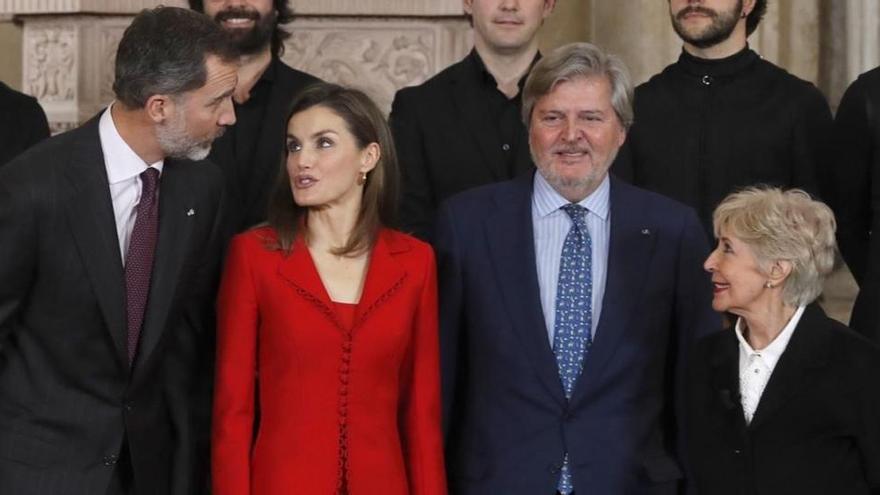 Felipe VI cumple 49 años rodeado de personalidades de la cultura