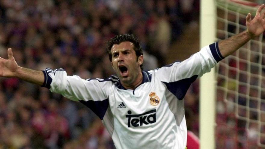 Luis Figo, en un partido con el Real Madrid.