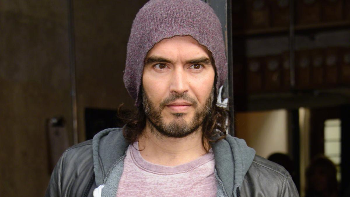 Russel Brand estaba (aparentemente) &quot;obesionado&quot; con la pureza de su amante, de 16 años