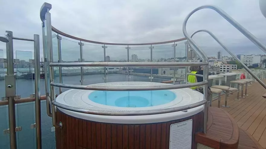 Así es el 'Greg Mortimer', primer barco de pasajeros con diseño X-Bow