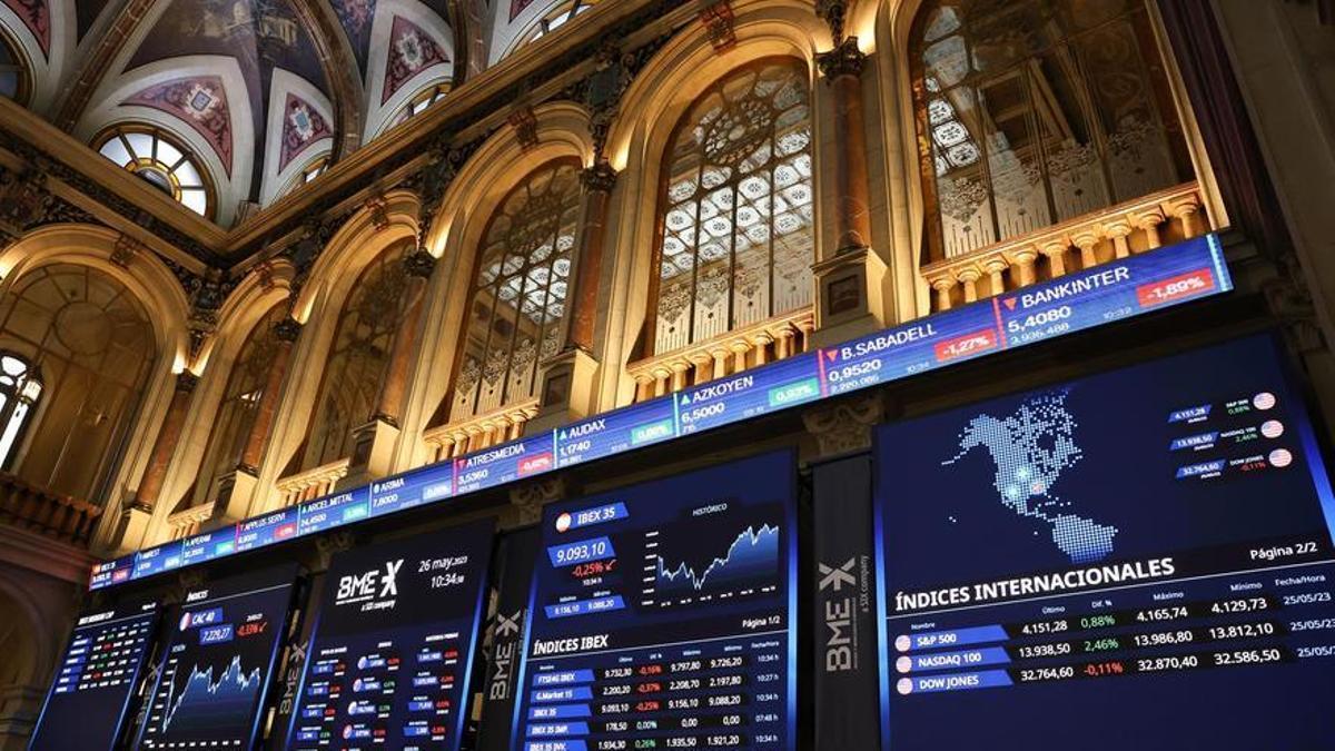 El Ibex retrocede un 0,7% semanal y pierde los 9.200 puntos ante las dudas por el techo de deuda en EEUU