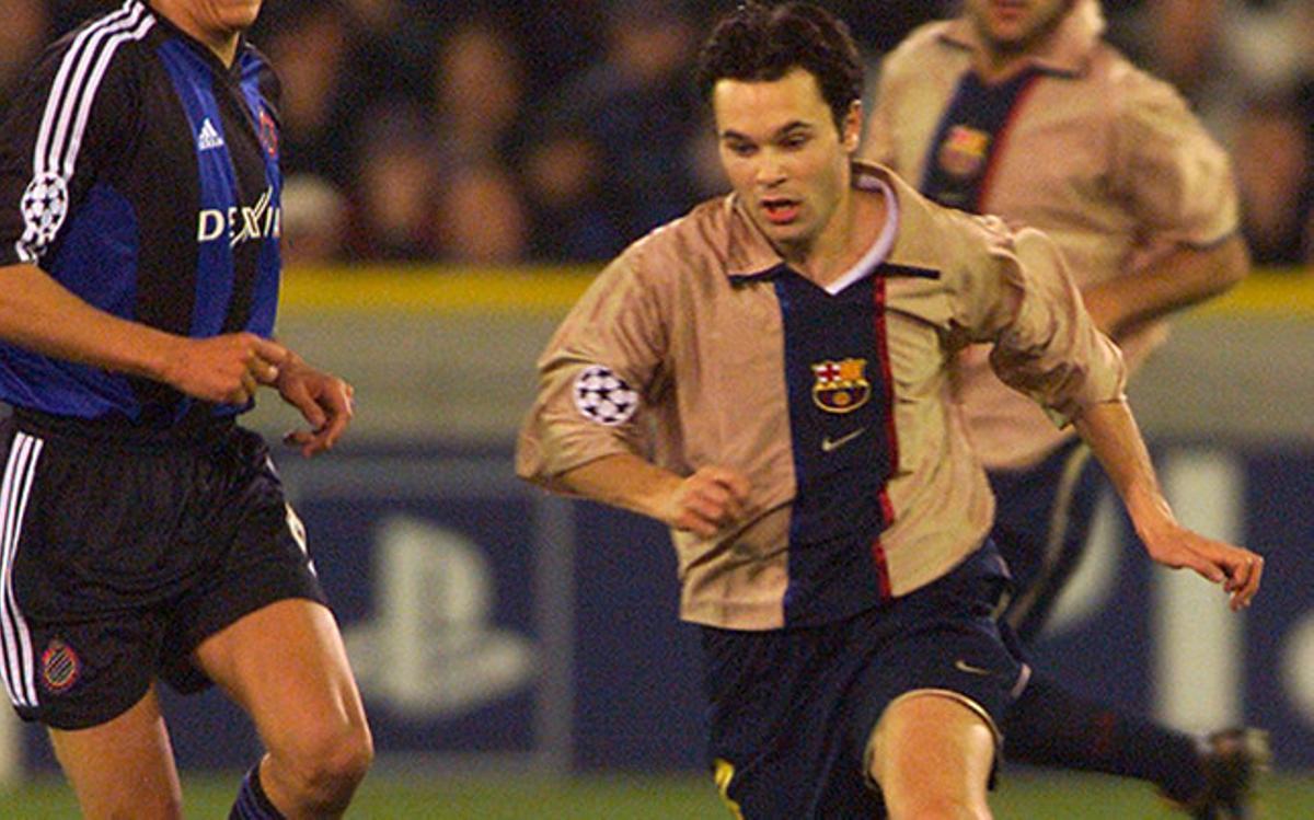 Iniesta debutó con el Barça ante el Brujas