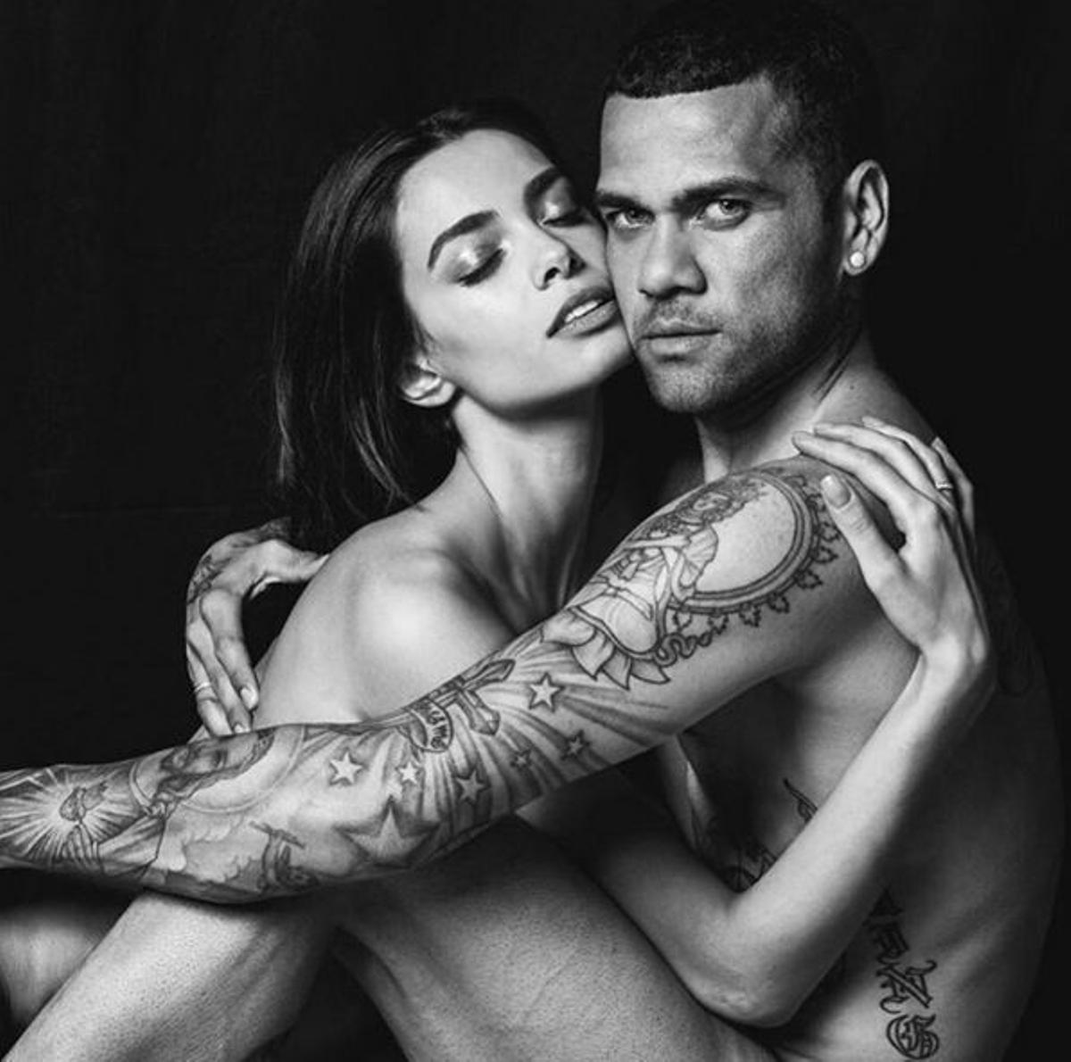 El posado desnudo de Joana Sanz y Dani Alves