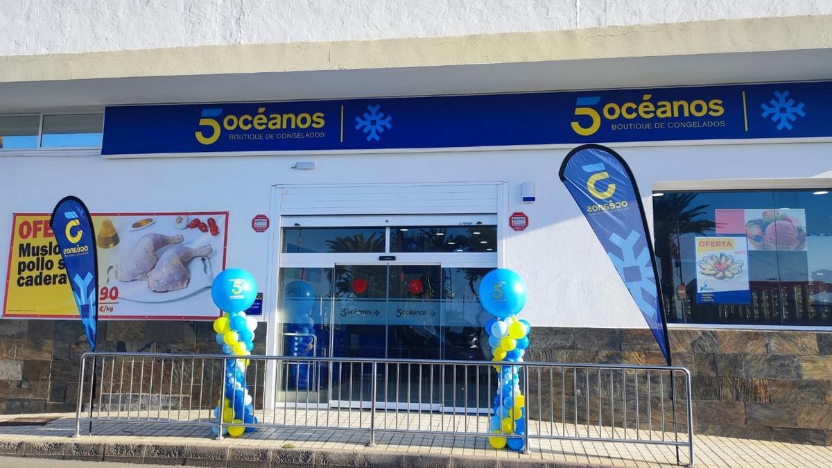 5 Océanos inaugura nueva tienda en Arguineguín.