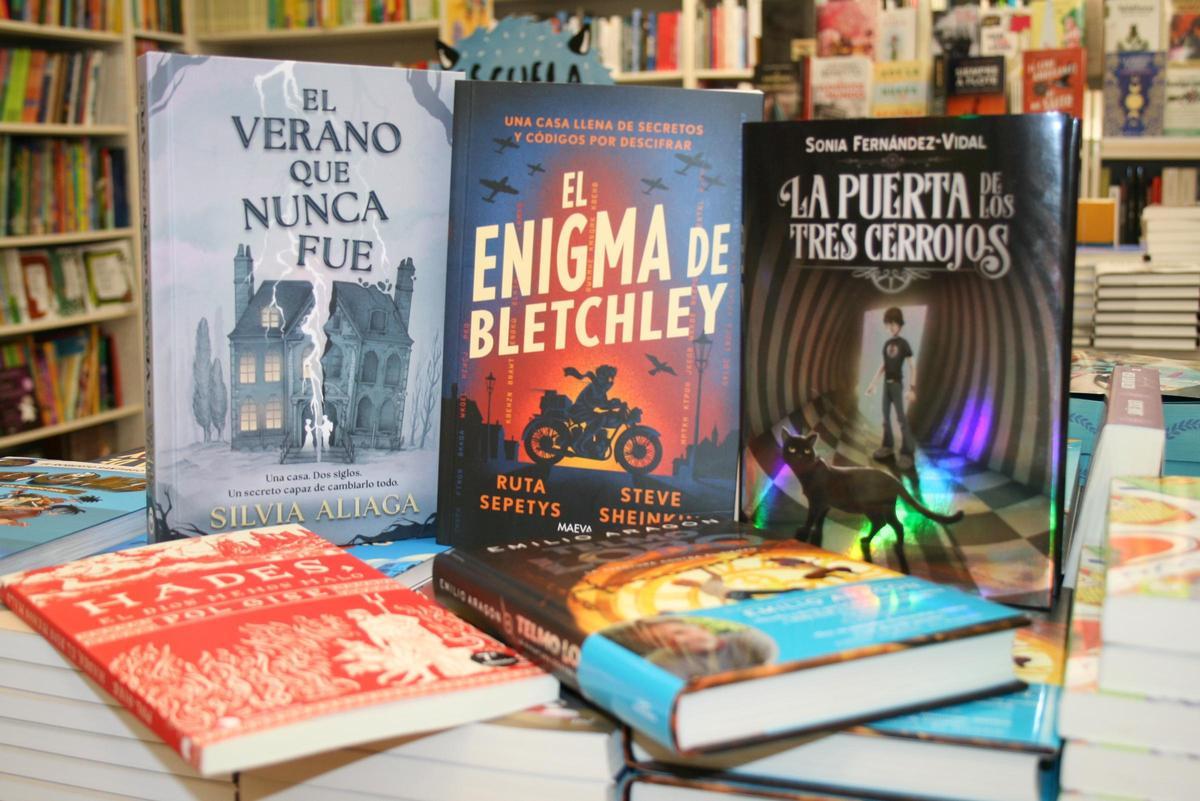Los libros juveniles más solicitados en la Librería París de Zaragoza