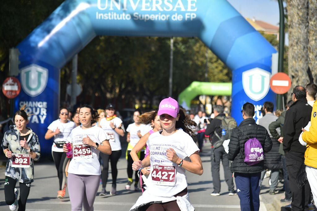 Carrera de la Mujer: recorrido por avenida de los Pinos, Juan Carlos I y Cárcel Vieja (2)