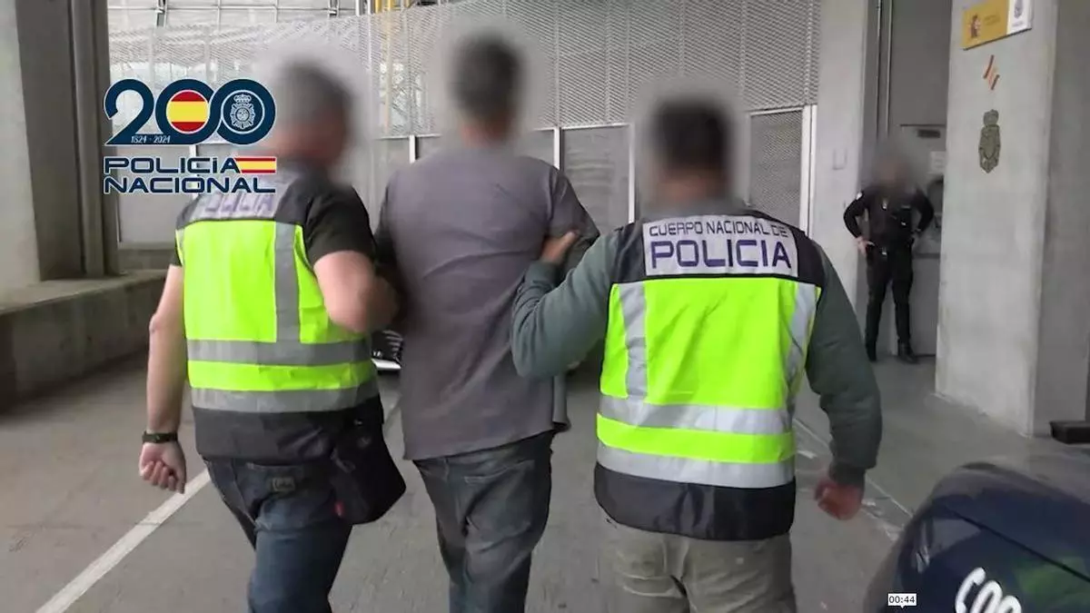A la cárcel el exprofesor Martiño Ramos tras su extradición de Cuba a España: se fugó tras su condena por violar a una alumna en Ourense