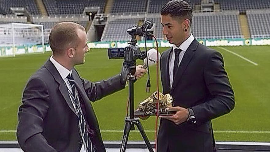 Ayoze, autor  del mejor gol  de la campaña 14/15