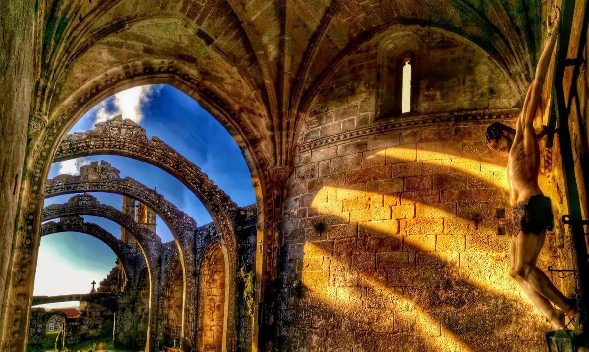 Ruinas de Santa Mariña de Dozo.