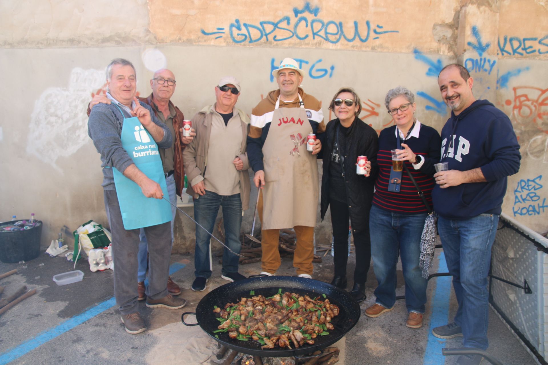 Búscate en la galería de la fiesta de las paellas de Burriana por Sant Blai