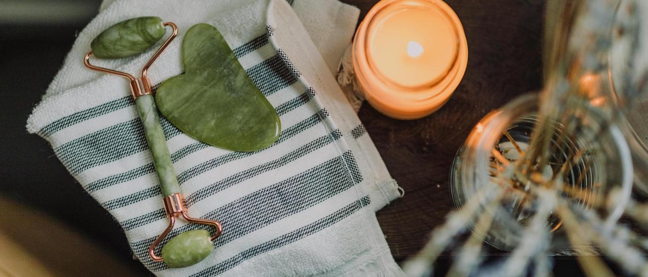 ¿Gua Sha o roller de jade? Los riesgos que estos dispositivos de belleza pueden tener para la salud