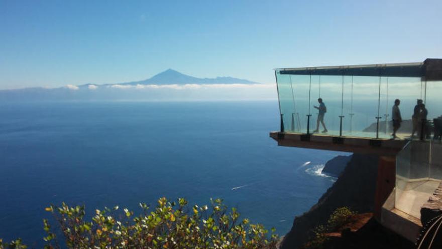La isla de Tenerife vista desde La Gomera